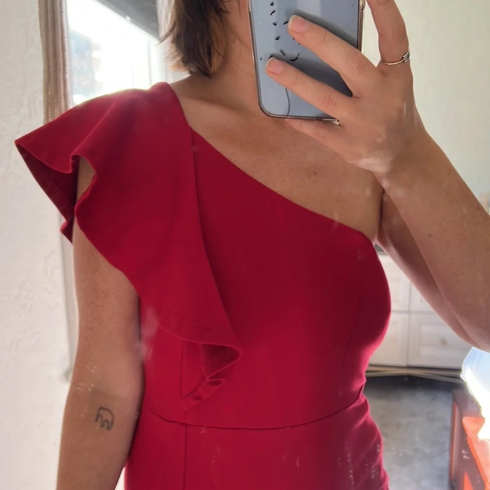 Gorgeous red one strap gown with slit midi S - Picture 5 of 7
